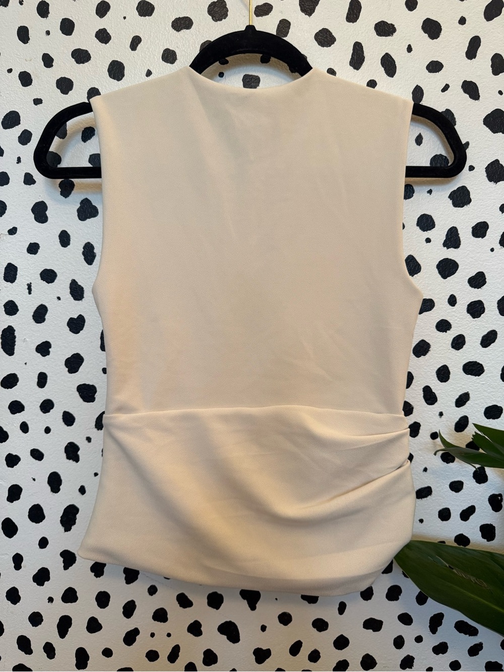 Abercrombie & Fitch Cream Bra Free Plunge Ruched Top - Picture 4 of 8